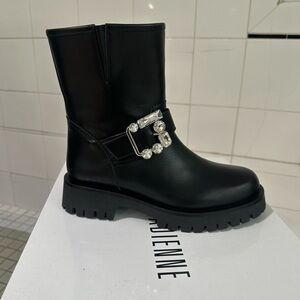 Elegant Black Leather Boots with Crystal Buckle